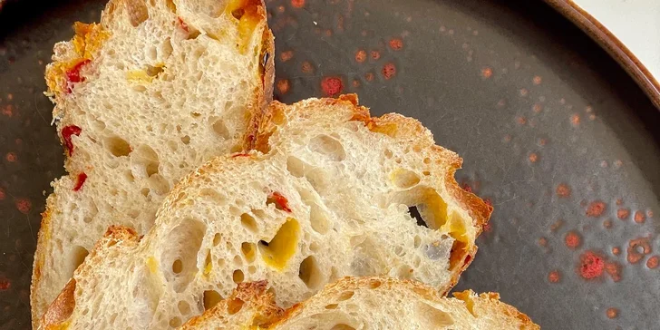 3chodové menu se specialitami z ochuceného polského hovězího v pravém steakhouse v Kudowě Zdróji pro 2 osoby
