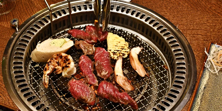 Luxusní degustační menu na gril: japonské hovězí Wagyu, krevety i chobotnice a lahev vína