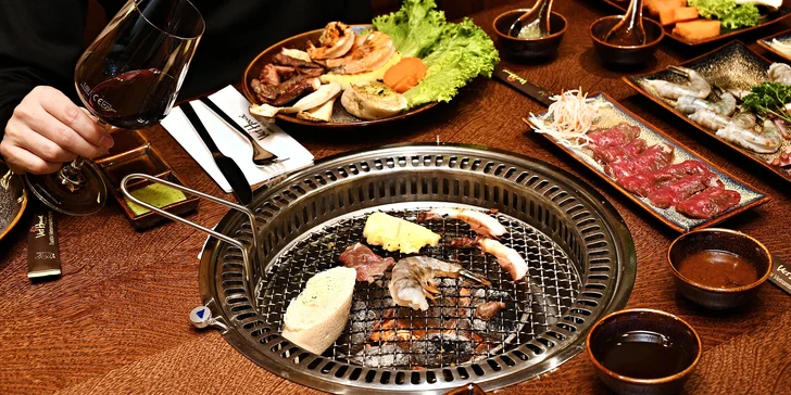 Luxusní degustační menu na gril: japonské hovězí Wagyu, krevety i chobotnice a lahev vína