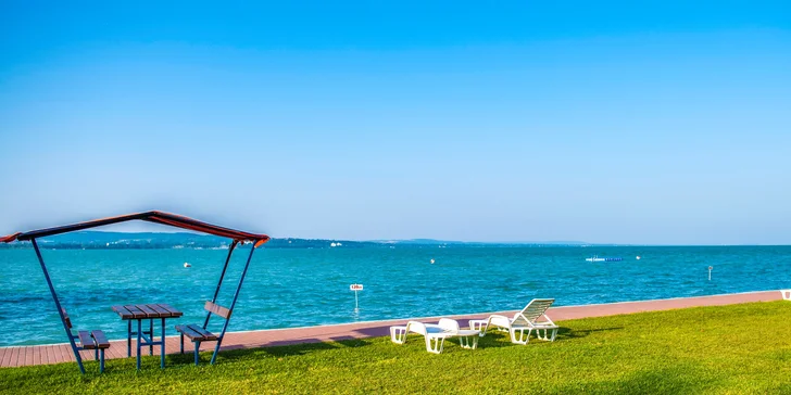 Dovolená u Balatonu: 4* hotel přímo u pláže, tobogán, bazény i wellness a polopenze