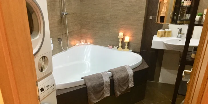 Apartmány v Třeboni pro 4 až 7 osob: u rybníka Svět a lázní Aurora
