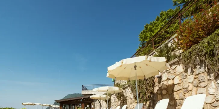 Dovolená u Lago di Garda: hotel v Tignale, polopenze, wellness a degustace vín ve vinařství