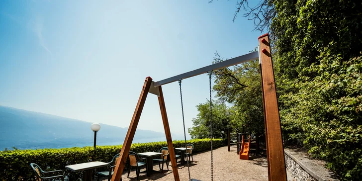 Dovolená u Lago di Garda: hotel v Tignale, polopenze, wellness a degustace vín ve vinařství