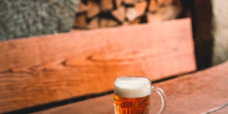 3chodové menu s wellness na 1,5 či 2 hod. a láhev vína pro 2 osoby