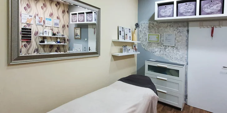 Kosmetické ošetření obličeje, krku a dekoltu: galvanická žehlička, peeling i maska