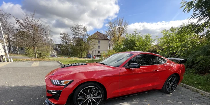 Pronájem Fordu Mustang GT v Shelby paketu na 40 min. nebo až 24 hodin ve všední dny