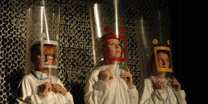 Vstupenka na lednová divadelní představení Divadla Exil dle výběru