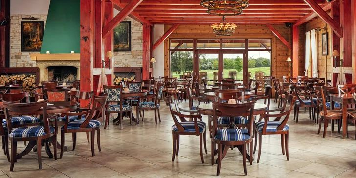 Degustační tříchodové menu pro 2 osoby s výhledem na golfové hřiště
