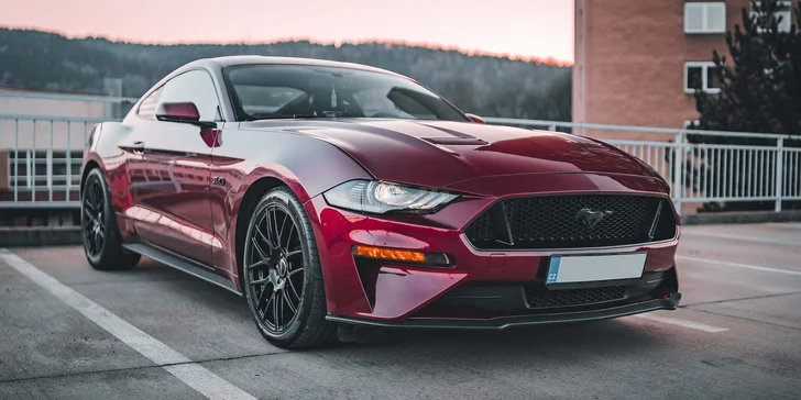 Osedlejte si nadupaný Ford Mustang GT: 30–60 min. jako řidič či spolujezdec