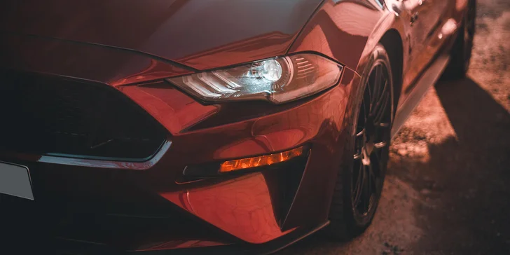 Osedlejte si nadupaný Ford Mustang GT: 30–60 min. jako řidič či spolujezdec