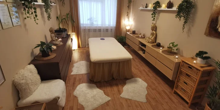 Osvěžující pečující balíček z citronové trávy: masáž zad, lázeň nohou i relaxace