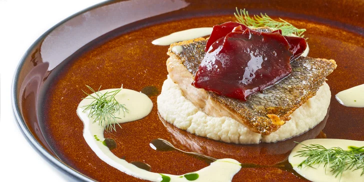 Zážitkové 4chodové menu na zámku: romantické prostředí, italský šéfkuchař a sezónní jídla