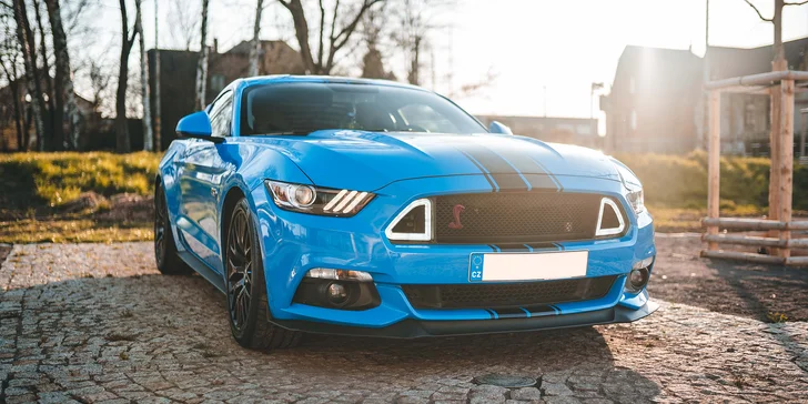 Nadupaný osmiválec Mustang GT: 30–60 min. na sedadle spolujezdce či za volantem
