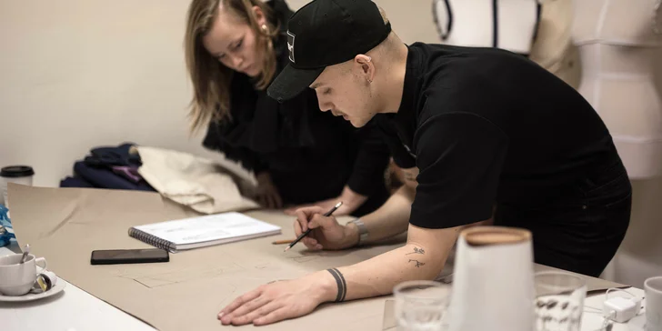 Online kurz Úvod do módního průmyslu: 4 živé přednášky, pro designéry i marketéry atd.