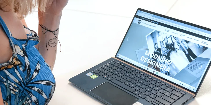 Online kurz Úvod do módního průmyslu: 4 živé přednášky, pro designéry i marketéry atd.