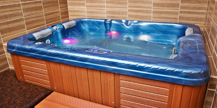 Otevřený voucher na saunu a vířivku v privátním wellness: 500 až 2000 Kč