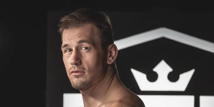 Privátní trénink s bývalým zápasníkem UFC Viktorem Peštou pro jednoho i dva bijce