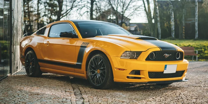 Řidičem či spolujezdcem Fordu Mustang BOSS na 30–60 minut