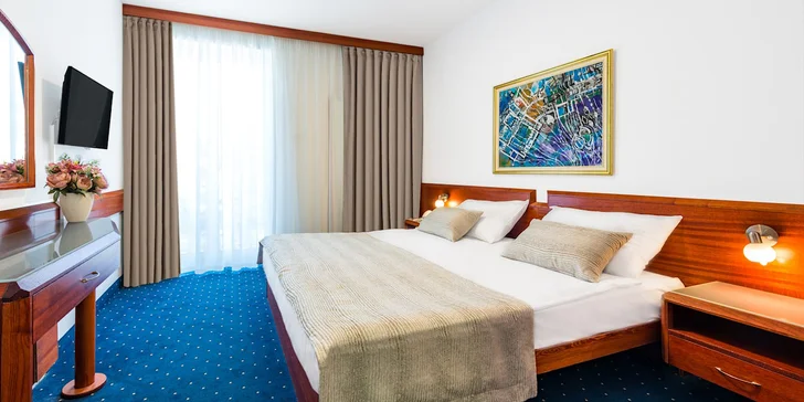 Hotel Komodor*** v Dubrovníku: polopenze, bazén a lokalita hned u pláže