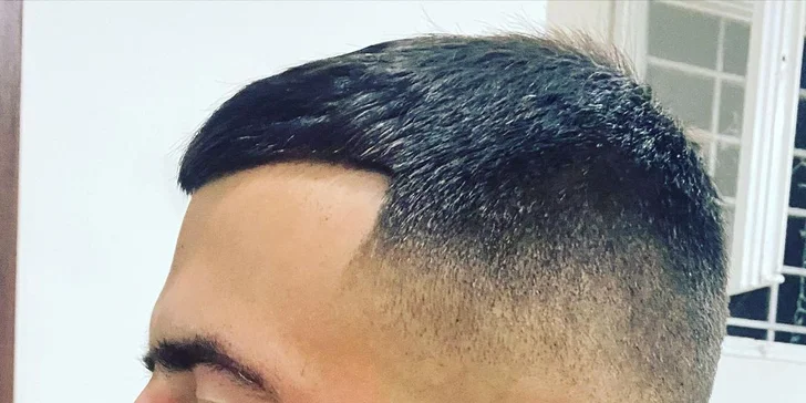 Barber střih a úprava vousů vč. masáže hlavy v salonu kousek od Václaváku