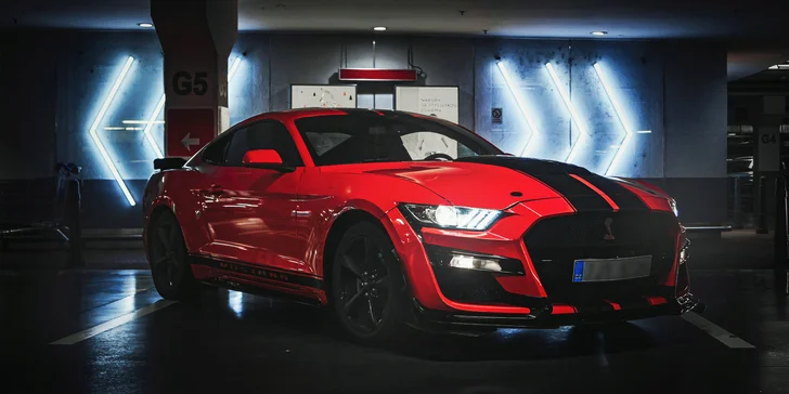 Zapůjčení Ford Mustang 3.7 V6 na 6 hodin, několik dní i celý týden