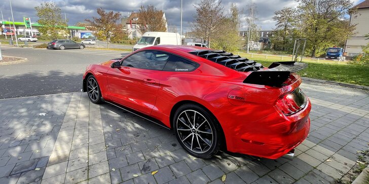 Pronájem Fordu Mustang GT v Shelby paketu na 40 min. nebo až 24 hodin ve všední dny