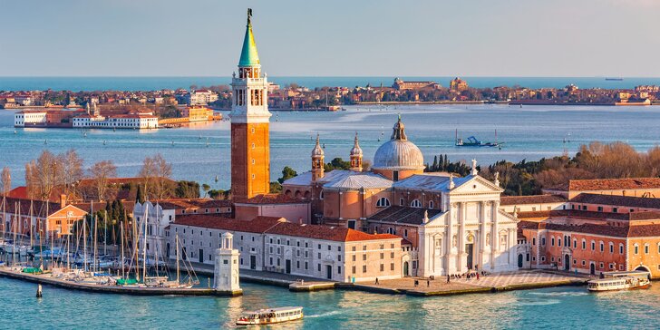 Valentýnské Benátky a Shakespearova Verona: autobusová doprava a 1 noc a snídaní
