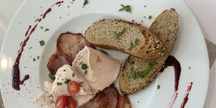 Čtyřchodové degustační menu pro 2 osoby včetně přípitku