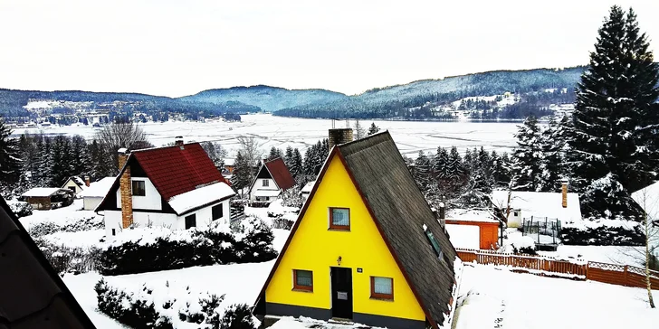 Až 7 dní pohody přímo u Lipna: vybavený apartmán s kuchyňkou