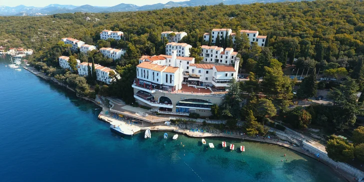 Pohoda kousek od Rijeky: hotel přímo u moře a bufetová polopenze