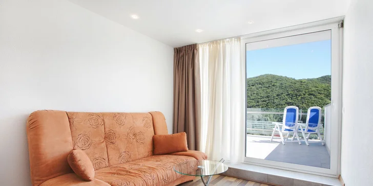 Dovolená v Rabacu na Istrii: 4* hotel u pláže, polopenze či all inclusive, bazénový komplex