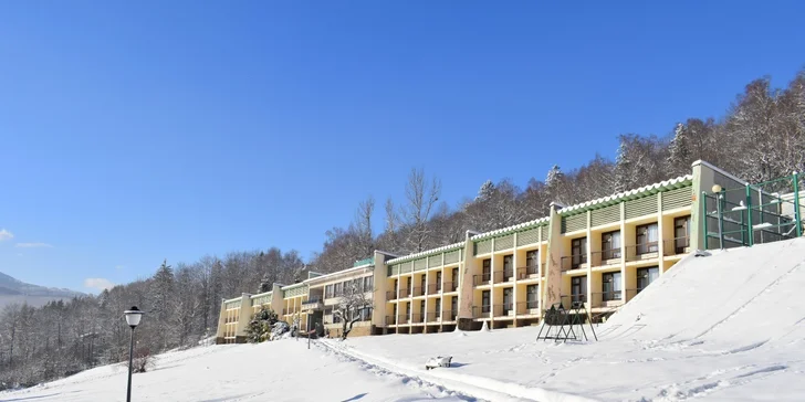Dovolená v polských Beskydech: hotel u sjezdovky, snídaně či polopenze a wellness