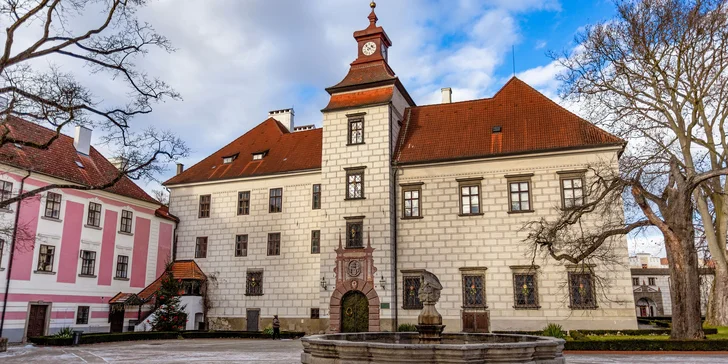 Apartmány v Třeboni pro 4 až 7 osob: u rybníka Svět a lázní Aurora