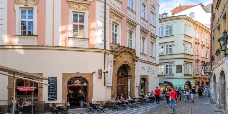 Pobyt v samém srdci historické Prahy: ubytování u Staroměstského náměstí, snídaně i uvítací balíček