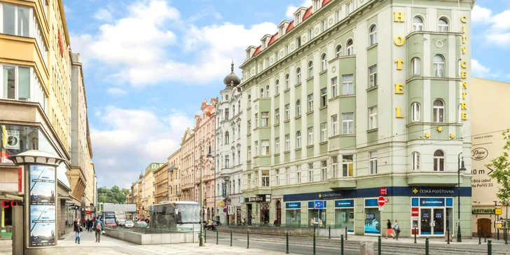 Příjemný hotel v centru Prahy se snídaní: u nám. Republiky, 600 m od Staroměstského nám.