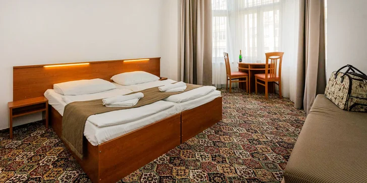 Příjemný hotel v centru Prahy se snídaní: u nám. Republiky, 600 m od Staroměstského nám.