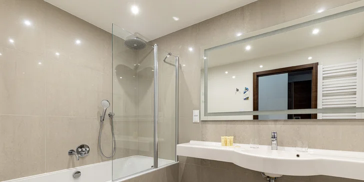 Pobyt se snídaní a neomezeným wellness u Baltu: luxusní hotel pár metrů od moře