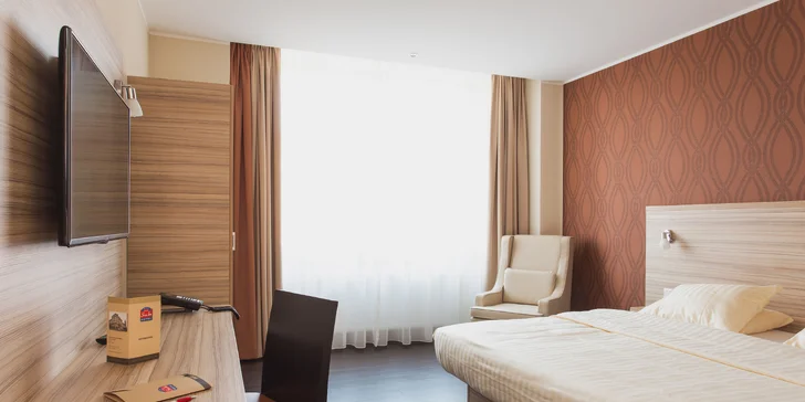 Komfortní hotel v samém centru historických Drážďan se snídaní pro 2 osoby