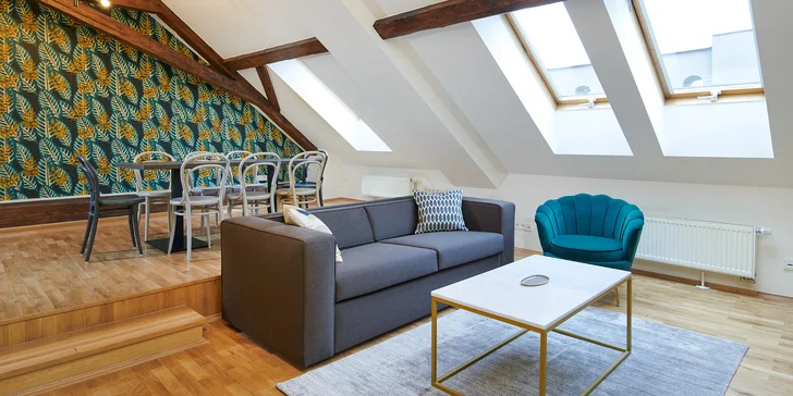 Moderní apartmán v Praze na Václavském nám. pro 2–4 os.: vybavená kuchyň, lahev sektu a 3denní jízdenka na MHD