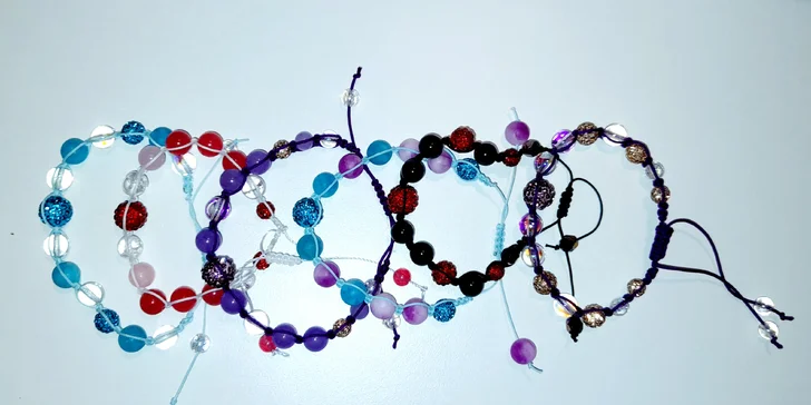 Workshop výroby 5 boho náramků z minerálů i jablonecké bižuterie