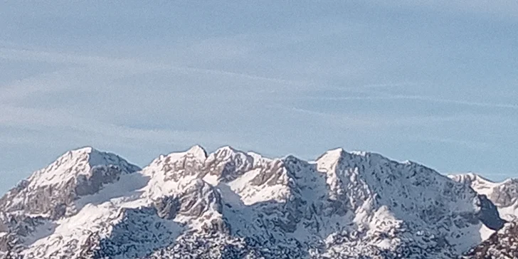 Jednodenní lyžování na Dachstein West: doprava pohodlným autobusem, skipas v ceně