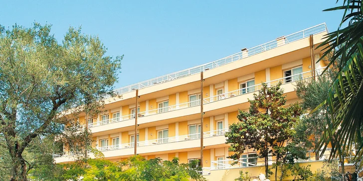 Pobyt v provincii Verona: polopenze, wellness a Lago di Garda 2 min. od hotelu