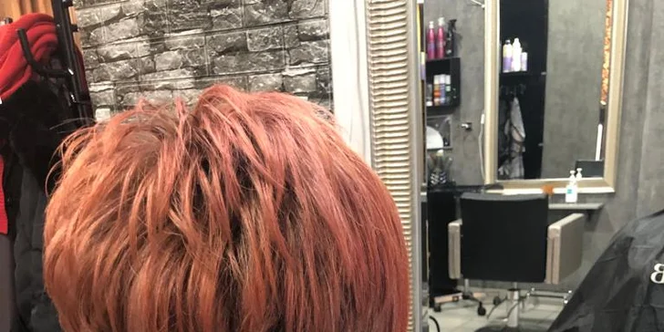 Dámský střih včetně stylingu pro krátké i dlouhé vlasy v salonu Golden Beauty