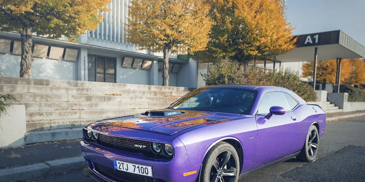 Zažijte pravou Ameriku s Dodge Challenger Shaker: 20–50 km i svezení se závodníkem