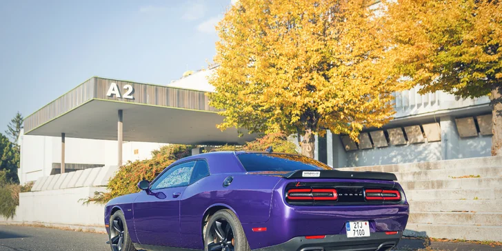 Zažijte pravou Ameriku s Dodge Challenger Shaker: 20–50 km i svezení se závodníkem