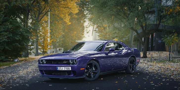 Zažijte pravou Ameriku s Dodge Challenger Shaker: 20–50 km i svezení se závodníkem