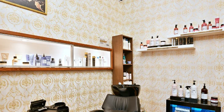 Dámský střih včetně stylingu pro krátké i dlouhé vlasy v salonu Golden Beauty