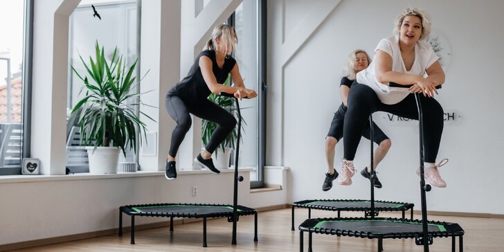 Jumping: 1 nebo 8 lekcí fitness skákání na trampolíně