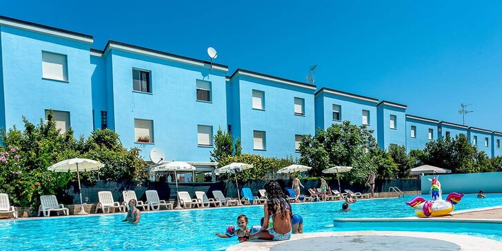 Vybavené apartmány u italské Ravenny pro pár i rodinu: hotel přímo u pláže, first minute slevy