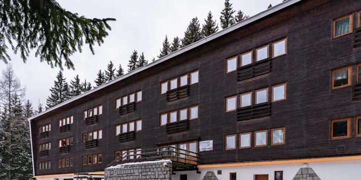 Ráj v přírodě Jeseníků s bohatou polopenzí a venkovním i vnitřním wellness, 1 km od celoroční ski arény